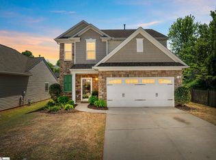 207 Knoll Ridge Dr, Greer, SC 29650