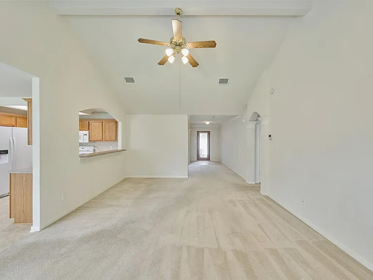 506 Elm Ridge Dr — Photo 9