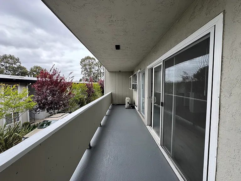 936 Fletcher Ln #2 — Photo 7