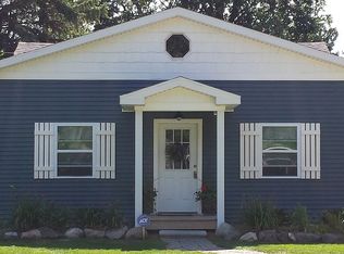 14100 Eastview Dr, Fenton, MI 48430