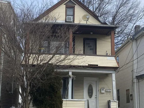 54 Linden St, Passaic, NJ 07055