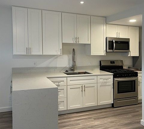 5th image of 1427 9th St APT C