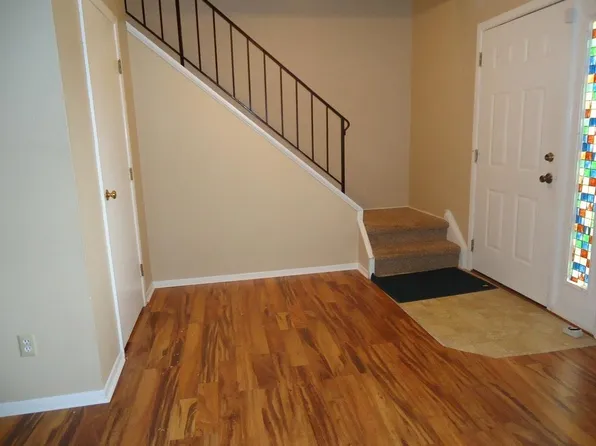 63 Trails End, Greenwood, IN 46142