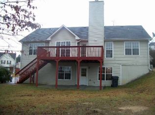 3958 Duncan Ives Dr, Buford, GA 30519