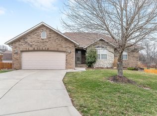 977 Jake Flood Cir, Nixa, MO 65714