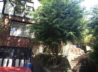 4702 34th Ave NE, Seattle, WA 98105