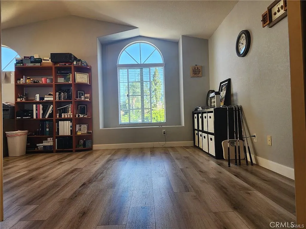 1 bed, 2714 sqft, $1,000 — Photo 3