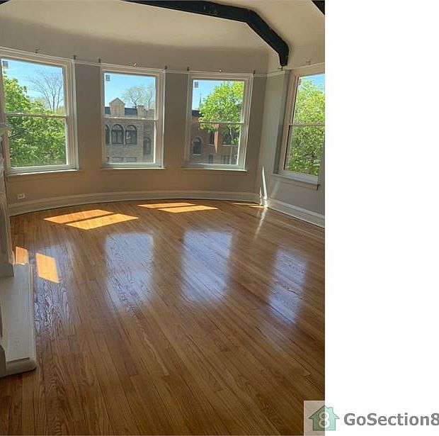1st image of 9249 S Bishop St APT 3