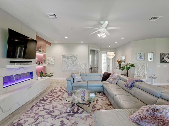 Home For Sale In Jupiter Country Club