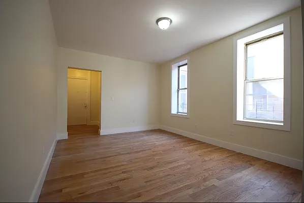 Rented by Hagstrom Management Inc | media 9