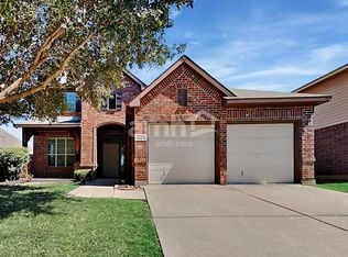 8024 Plateau Dr, Fort Worth, TX 76120