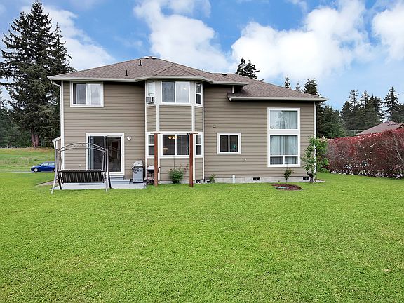 5th image of 15217 33rd Ave E