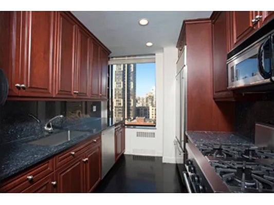 Sold by Corcoran | media 3