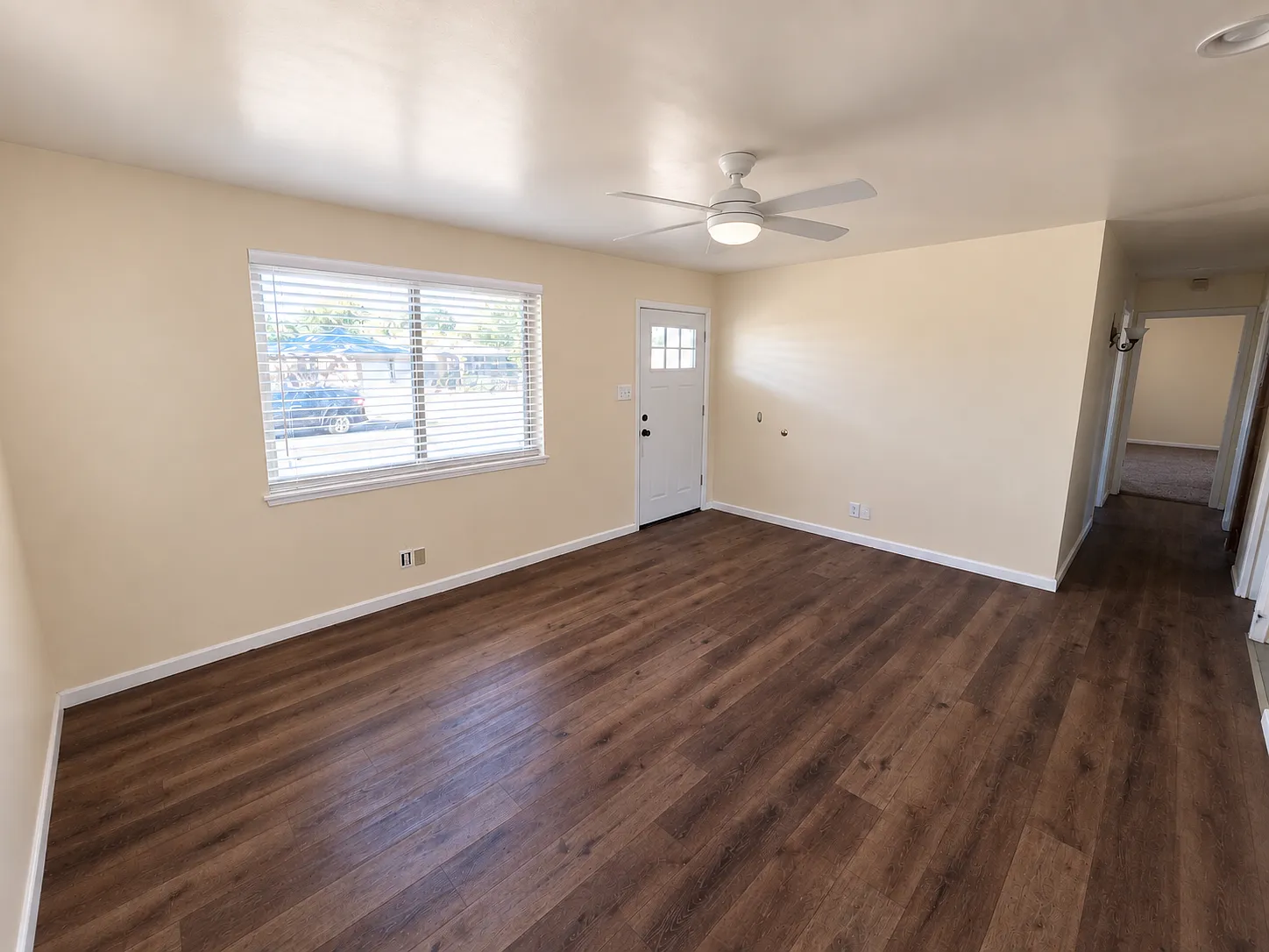 3 bed, 1000 sqft, $2,295 — Photo 3