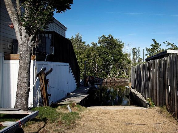 3rd image of 15 Egret LN