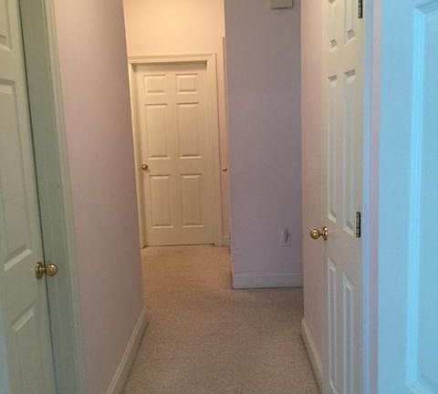 Hall to bedrooms (3)