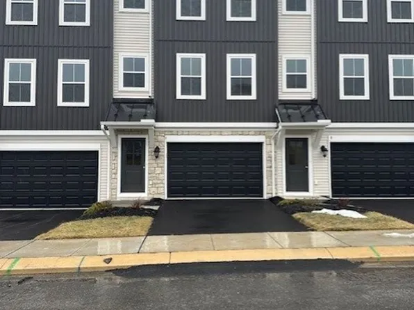 6 Kenzie Way, Carlisle, PA 17013