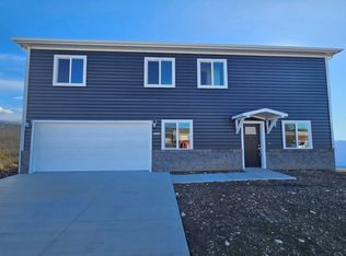 1005 Covey Run Rd, Sheridan, WY 82801