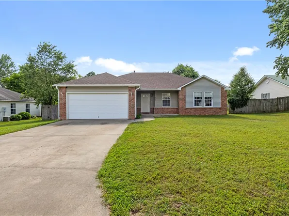 505 SW 6th Ave, Gravette, AR 72736