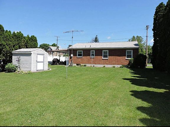 2nd image of 742 E Lehman St