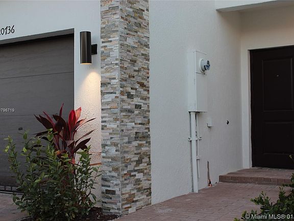 2nd image of 20736 NE 2nd Ave #20736