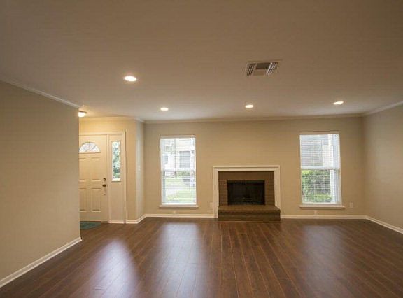 4th image of 101A Maplewood Dr APT 18