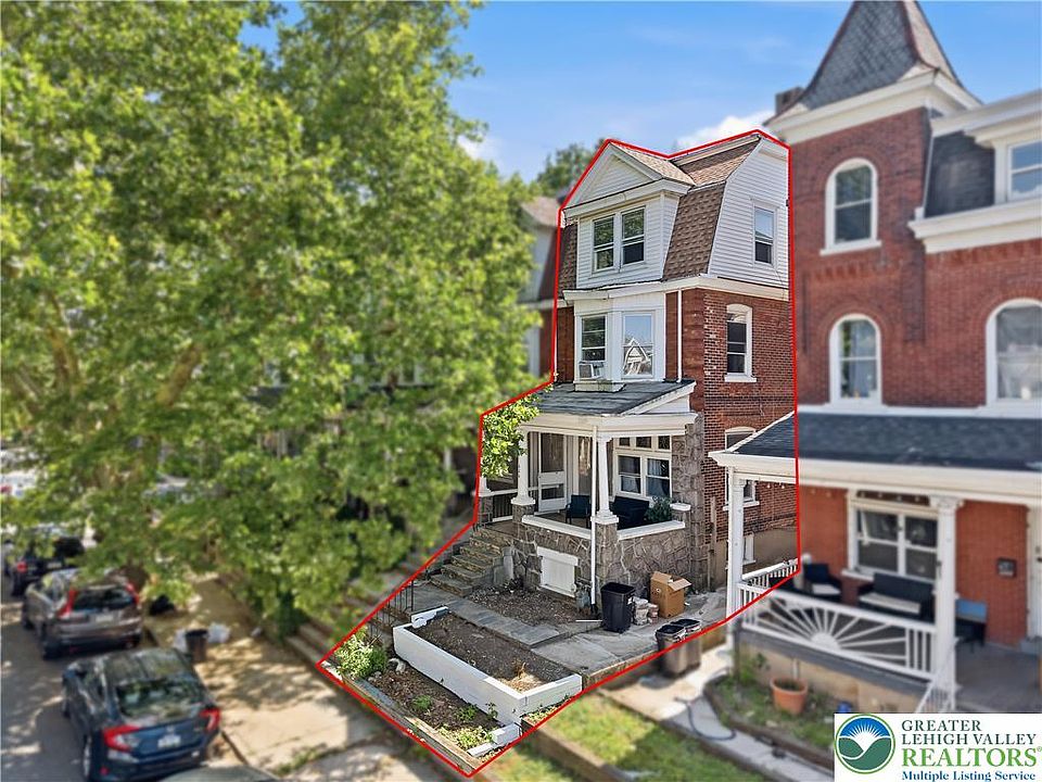 1st image of 226 S Madison St