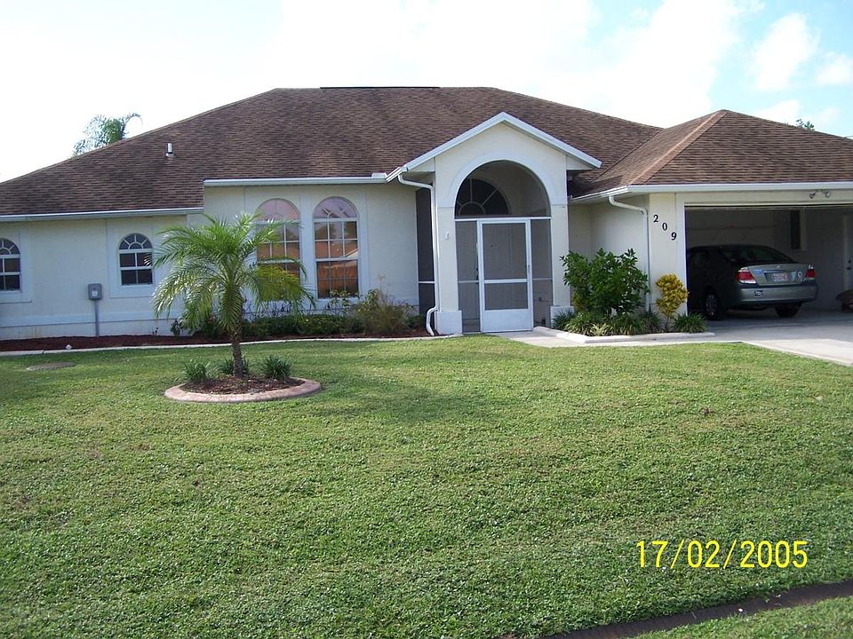 209 SE VERADA AVE PORT ST LUCIE FL 34983
