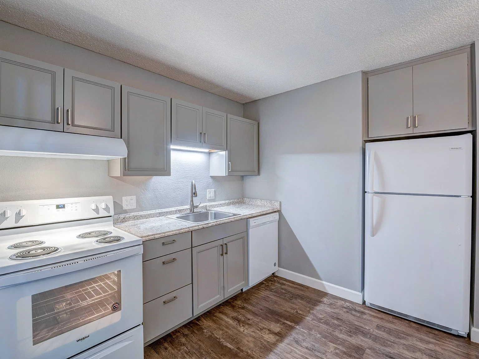 Juniper Garden Apartments — Photo 3
