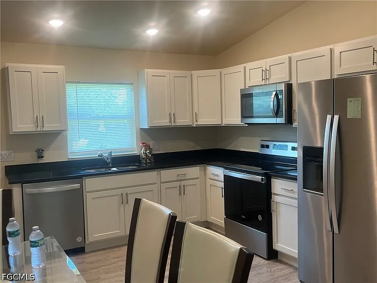 108 Dublin Cir — Photo 3