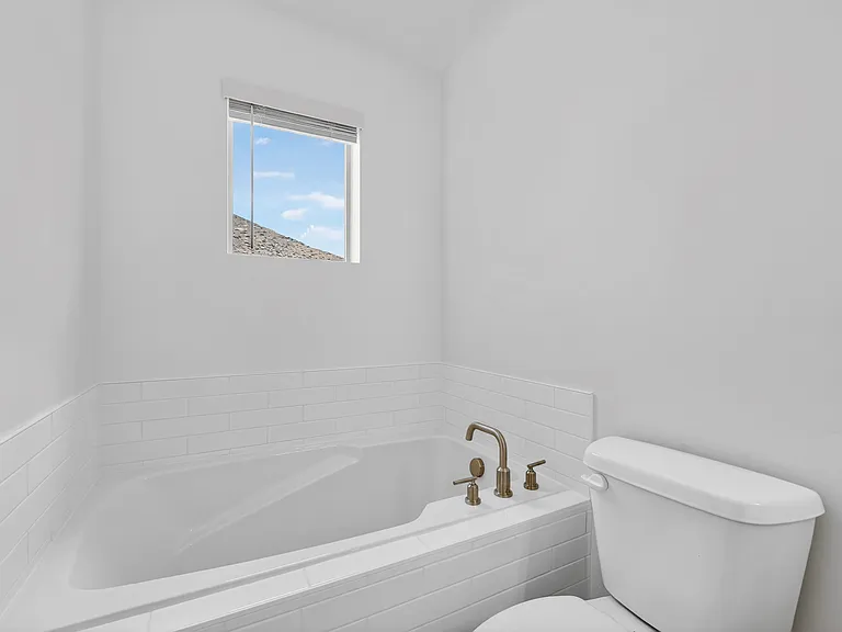 2203 W Swift Fox Dr — Photo 16