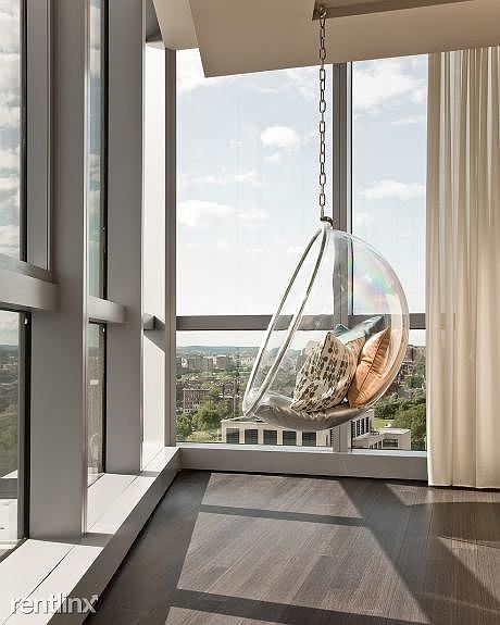 w-boston-luxury-condos-livingroom-corner-2