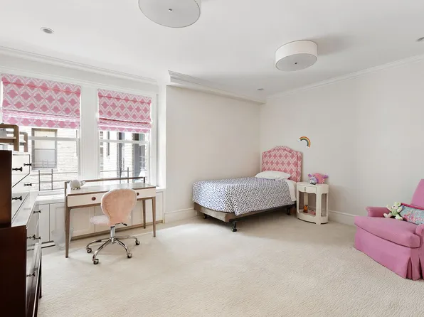 21 East 87th Street 6D image 16 of 17
