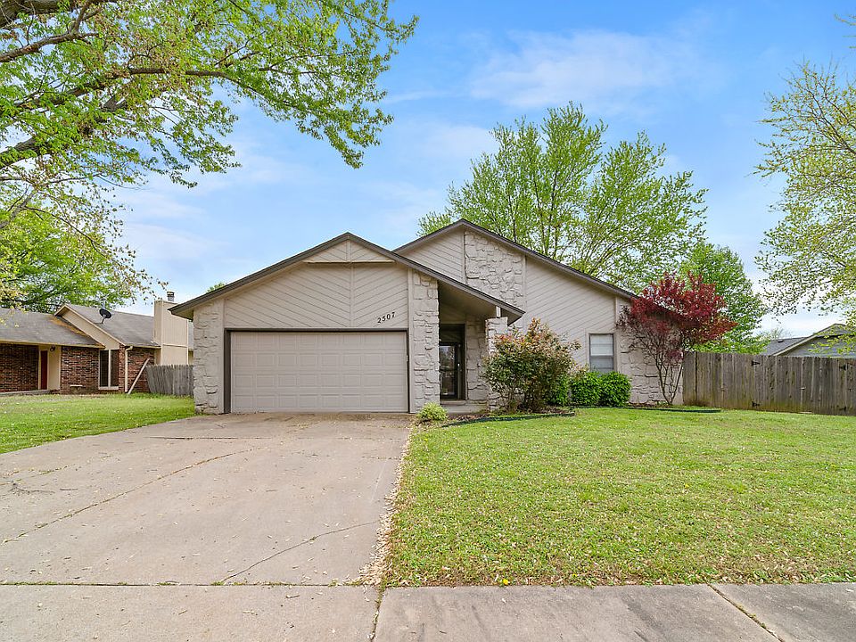 1st image of 2507 E Princeton Ct