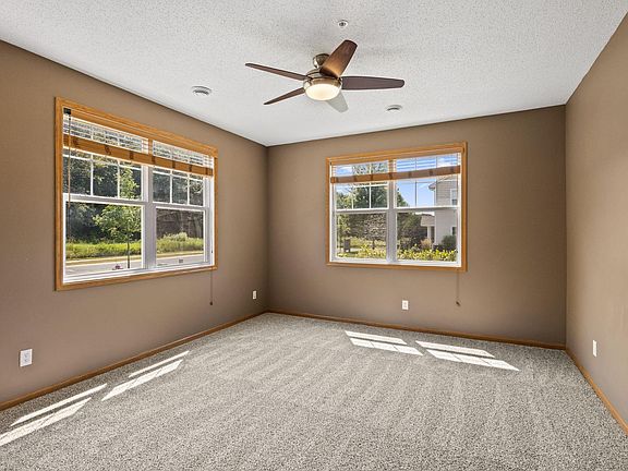4th image of 1646 White Pine Way Unit A