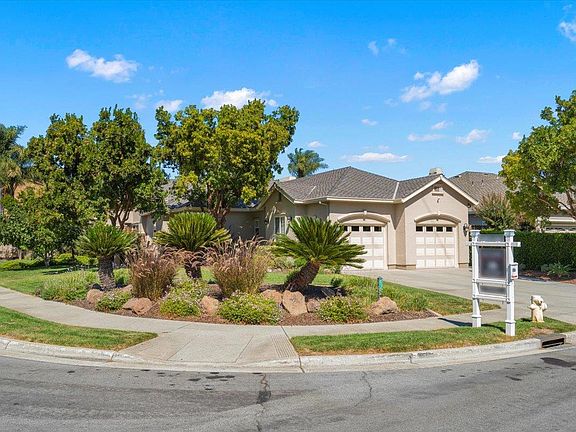 2nd image of 650 Llagas Vista Dr