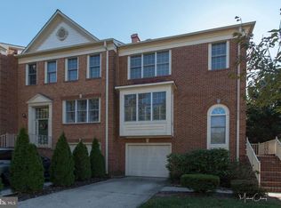 10034 Sterling Ter, Rockville, MD 20850