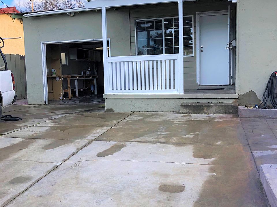 2nd image of 201 W Leland Rd