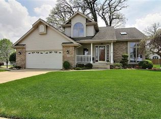 1535 Demeter Dr, Crown Point, IN 46307