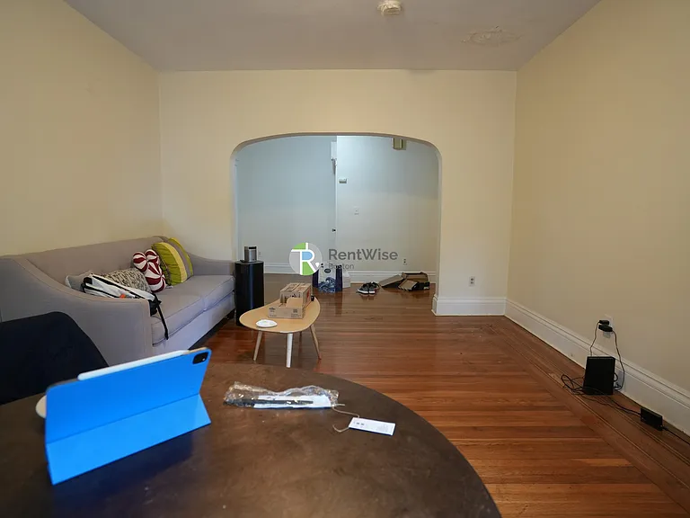 22 Euston St #5 — Photo 2