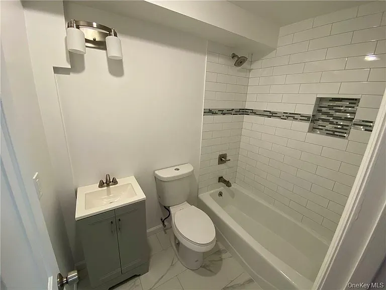 52 Washington St #1 — Photo 13