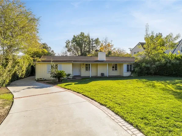 2976 Lombardy Rd, Pasadena, CA 91107