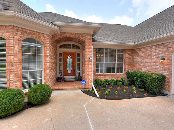3rd image of 8522 Sweet Cherry Dr