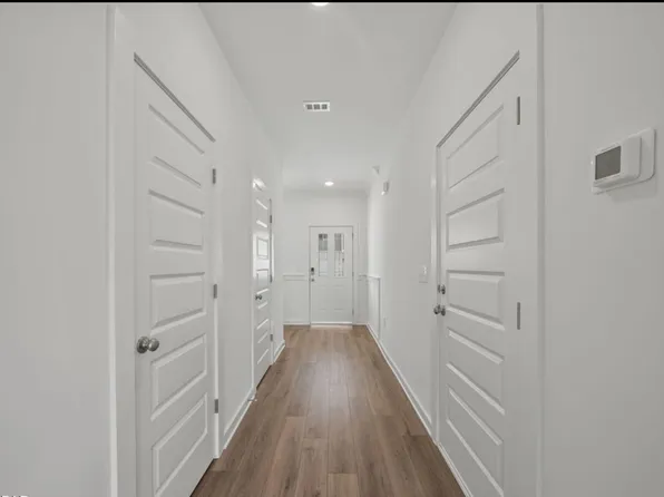 5890 Tyndall Pl, Panama City, FL 32404