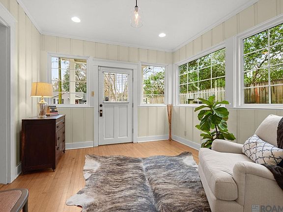 2nd image of 3105 S Eugene St