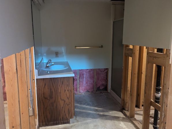 216 S Lincoln St, Hillsboro, KS 67063
