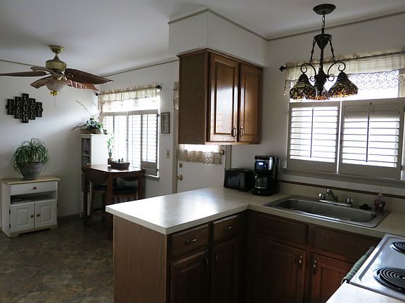 Kitchen / Dining
