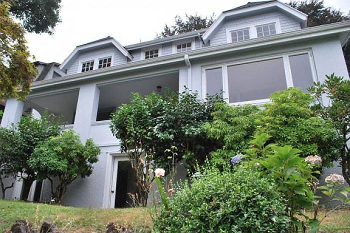 Front of house fm Talbot