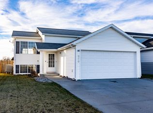 6219 24th St S, Fargo, ND 58104