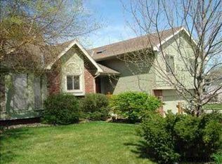 15354 Corby St, Omaha, NE 68116